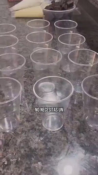 Postres en Vasos: Recetas Irresistibles para Sorprender o Emprender